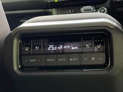 صورة 44 لـ 2024 Toyota LAND CRUISER 250