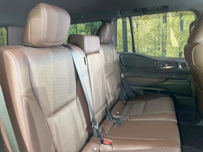 صورة 9 لـ 2024 Toyota LAND CRUISER 250