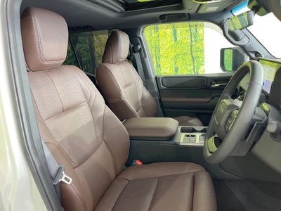 صورة 8 لـ 2024 Toyota LAND CRUISER 250