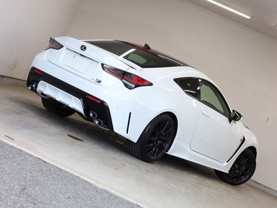 صورة 12 لـ 2023 Lexus RC F