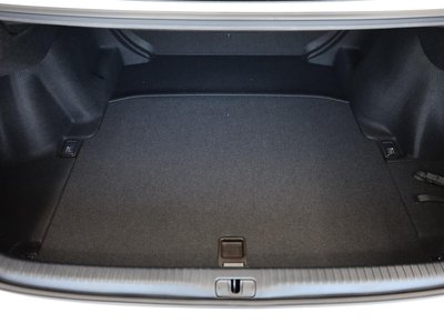 2023 Lexus RC F thumbnail 19