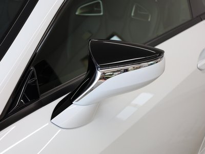 2023 Lexus RC F thumbnail 33