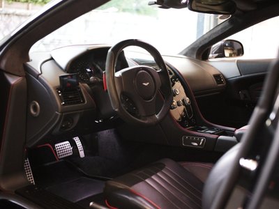 2016 Aston Martin DB9 缩略图 7
