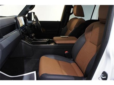 2025 Lexus GX photo 12