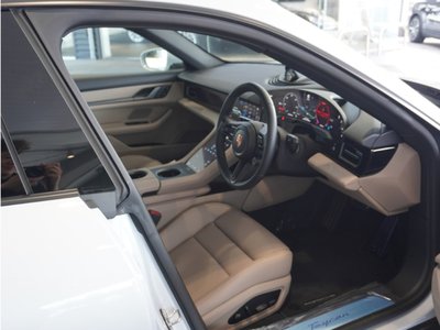 2026 Porsche TAYCAN 缩略图 10
