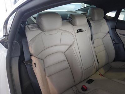 2026 Porsche TAYCAN 缩略图 13