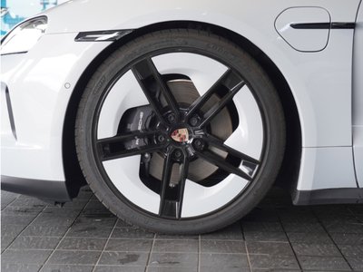 2026 Porsche TAYCAN 缩略图 6