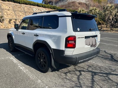 2024 Toyota LAND CRUISER 250 photo 8