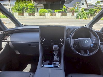 2025 Toyota ALPHARD — фото 10