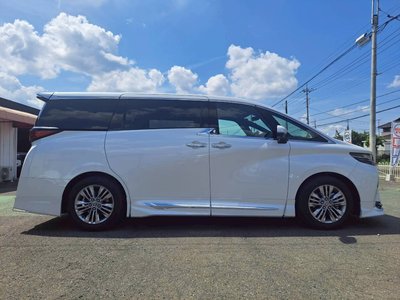 2025 Toyota ALPHARD — фото 5