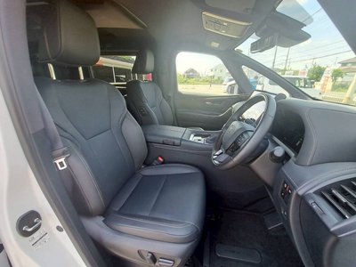 2025 Toyota ALPHARD — фото 31