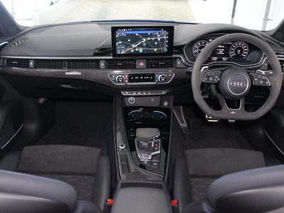 2021 AUDI RS4 AVANT — миниатюра 17