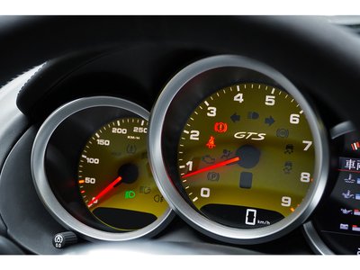 2016 Porsche CAYMAN thumbnail 33