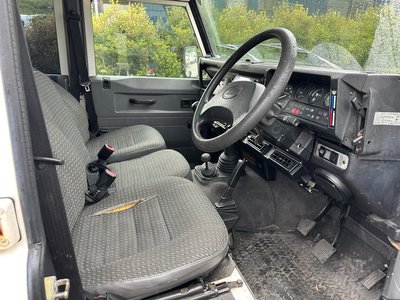 1998 LAND Rover DEFENDER 照片 32