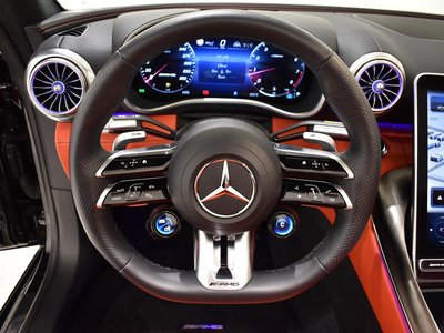 صورة 15 لـ 2024 Mercedes-BENZ SL AMG