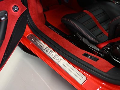 صورة 41 لـ 2021 Ferrari F8 SPIDER