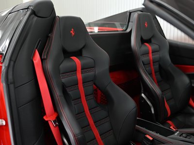 صورة 59 لـ 2021 Ferrari F8 SPIDER