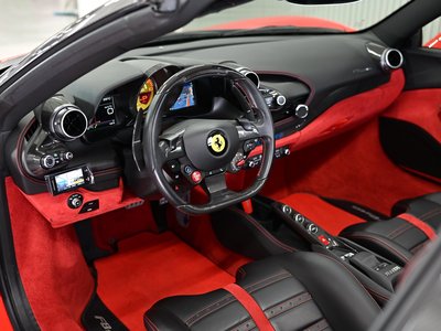 صورة 52 لـ 2021 Ferrari F8 SPIDER