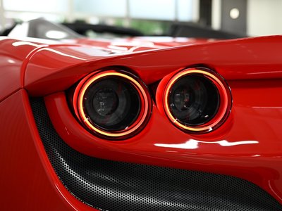 صورة 23 لـ 2021 Ferrari F8 SPIDER