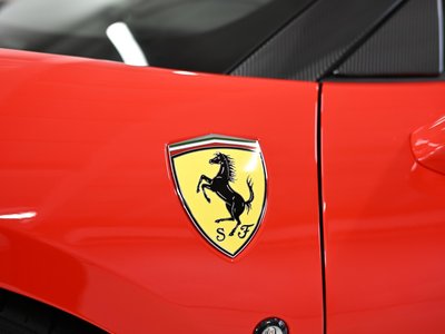 صورة 18 لـ 2021 Ferrari F8 SPIDER