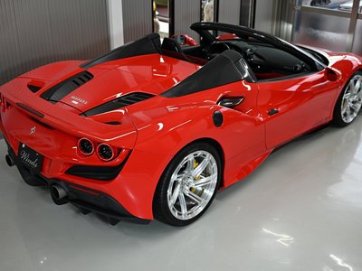 2021 Ferrari F8 SPIDER — фото 2