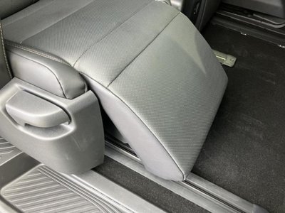 2025 Toyota ALPHARD 照片 26