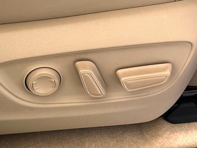 2025 Toyota LAND CRUISER 300 照片 44