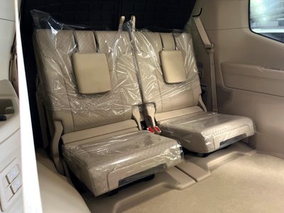 2025 Toyota LAND CRUISER 300 照片 34