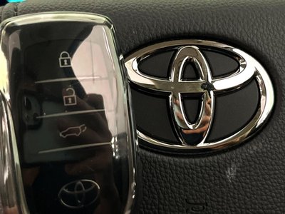 2025 Toyota LAND CRUISER 300 照片 68