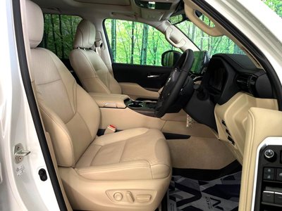 2025 Toyota LAND CRUISER 300 照片 15