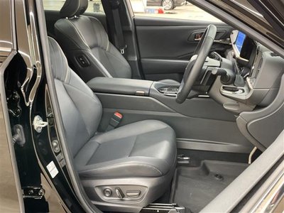 صورة 10 لـ 2025 Toyota CROWN ESTATE