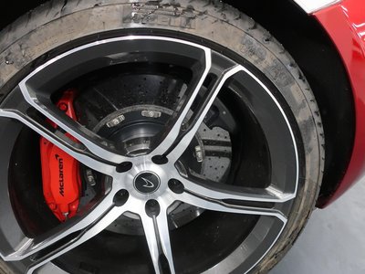 2015 Mclaren 650S 照片 35
