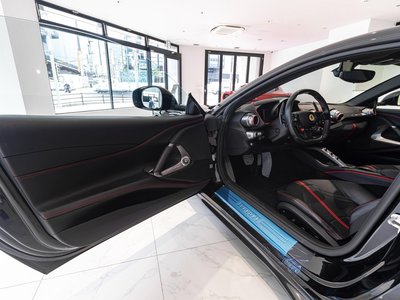 صورة 9 لـ 2017 Ferrari 812 SUPERFAST
