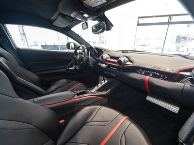 صورة 35 لـ 2017 Ferrari 812 SUPERFAST