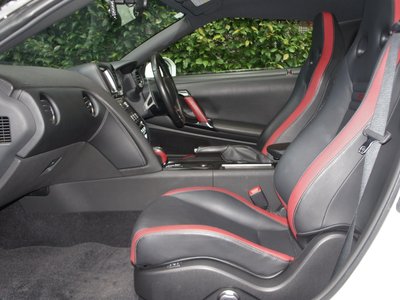 صورة 15 لـ 2011 Nissan GT-R