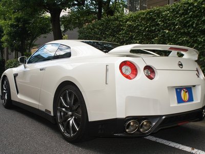 صورة 9 لـ 2011 Nissan GT-R
