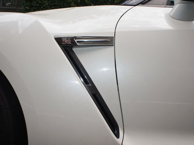 2011 Nissan GT-R 缩略图 38