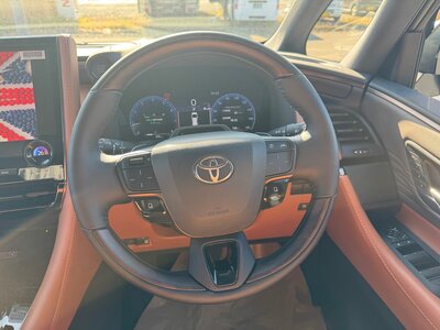 صورة 9 لـ 2024 Toyota VELLFIRE