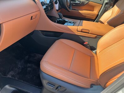 صورة 24 لـ 2024 Toyota VELLFIRE