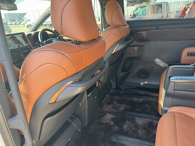 صورة 27 لـ 2024 Toyota VELLFIRE