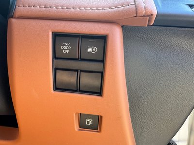 صورة 13 لـ 2024 Toyota VELLFIRE