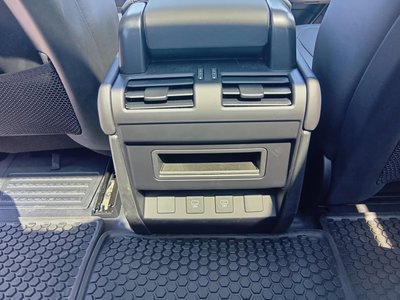 2025 LAND Rover DEFENDER thumbnail 42