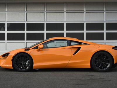 صورة 9 لـ 2023 Mclaren ARTURA
