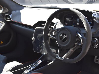 صورة 35 لـ 2023 Mclaren ARTURA