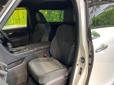 صورة 61 لـ 2025 Toyota ALPHARD