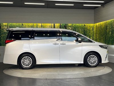 صورة 27 لـ 2025 Toyota ALPHARD