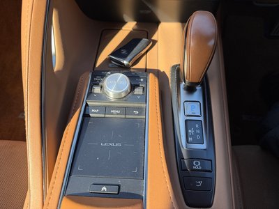 2017 Lexus LC photo 31