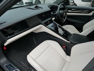 صورة مصغرة 40 لـ 2025 Porsche PANAMERA