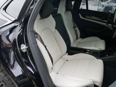 صورة مصغرة 37 لـ 2025 Porsche PANAMERA