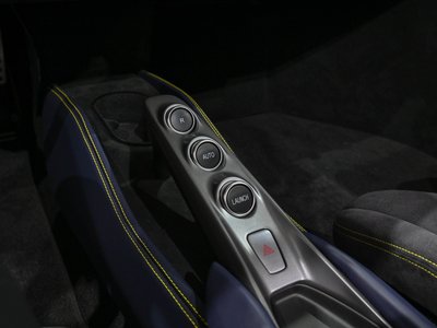 2022 Ferrari F8 SPIDER — фото 13